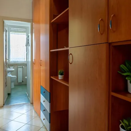 Apartment Humanitas Very Bright With Balcony With Smartworking Rozzano
