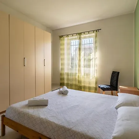 Humanitas Very Bright With Balcony With Smartworking *