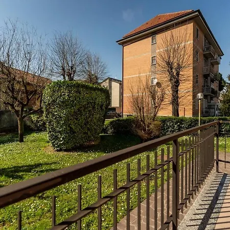 Apartment Humanitas Very Bright With Balcony With Smartworking *